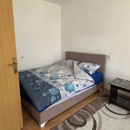Lola Apartmán Foca